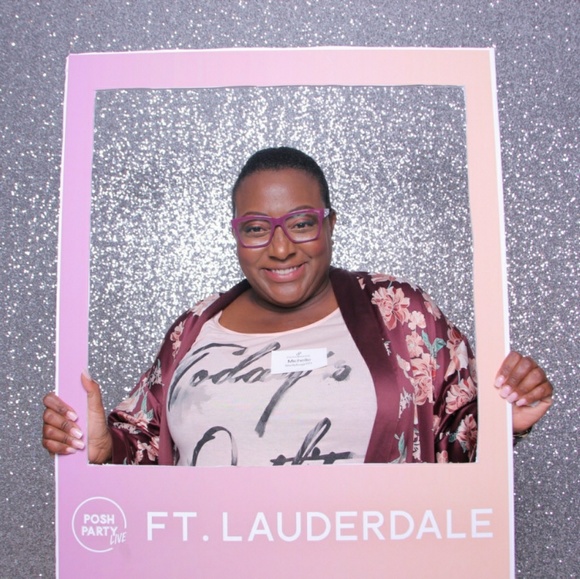 Posh Party Live in Fort Lauderdale 🎉 - Picture 2 of 6